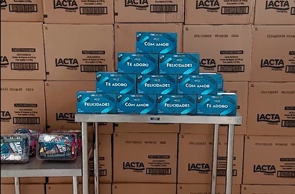 Noticia uma-pascoa-de-carinho-alunos-da-rede-municipal-receberao-caixas-de-bombons